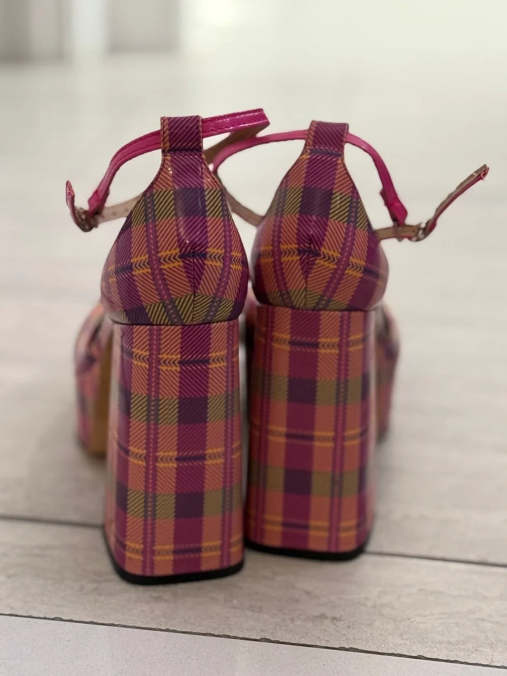 Larroudé Plaid Platform Heels – Pink Multi Statement Ankle Strap Pumps - size 9 - Picture 5 of 12